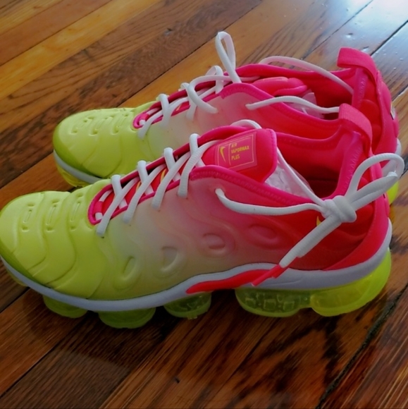 RARE NIKE Vapormax Plus Pink Volt Gradient Running Shoes Womens 10 - Picture 5 of 12